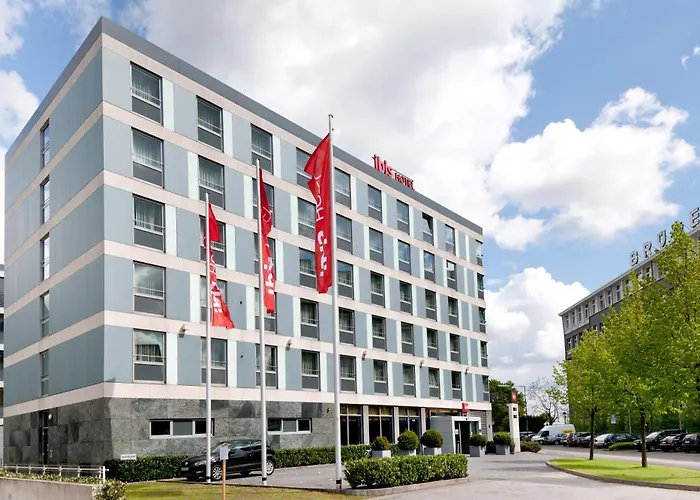 호텔 Ibis Messe 3*