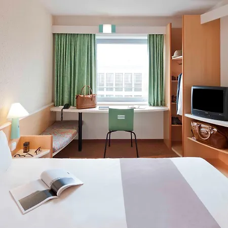 Ibis Messe 3* קלן