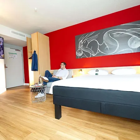 Ibis Messe