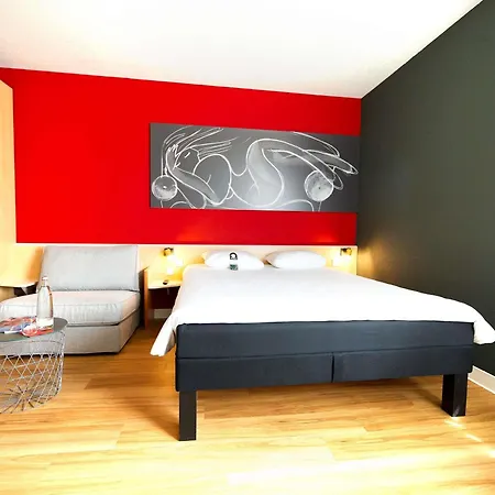 Ibis Messe 3* קלן