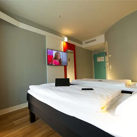 Hotel Ibis Messe 3*