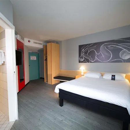Ibis Messe 3*