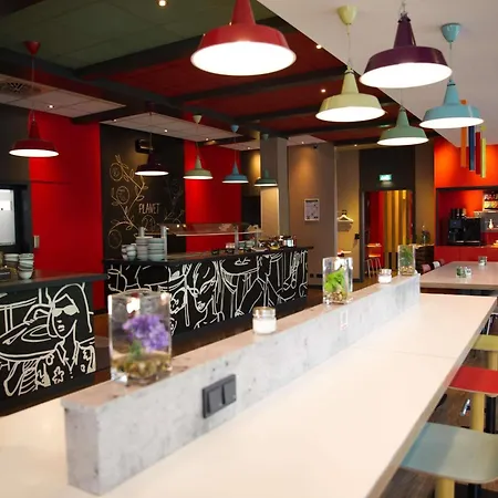 Ibis Messe 3*