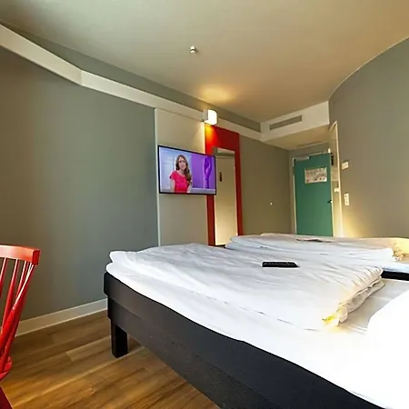 Hotel Ibis Messe 3*