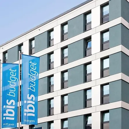 Ibis Messe 3*