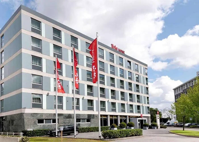 Ibis Messe Hotel 3*