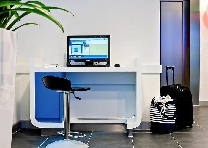 Ibis Messe Hotel 3*