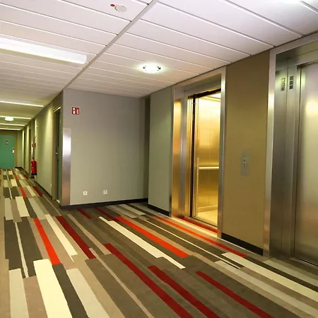 Ibis Messe Hotel 3*
