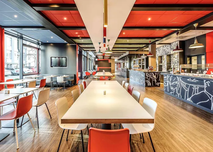 Ibis Messe 3*